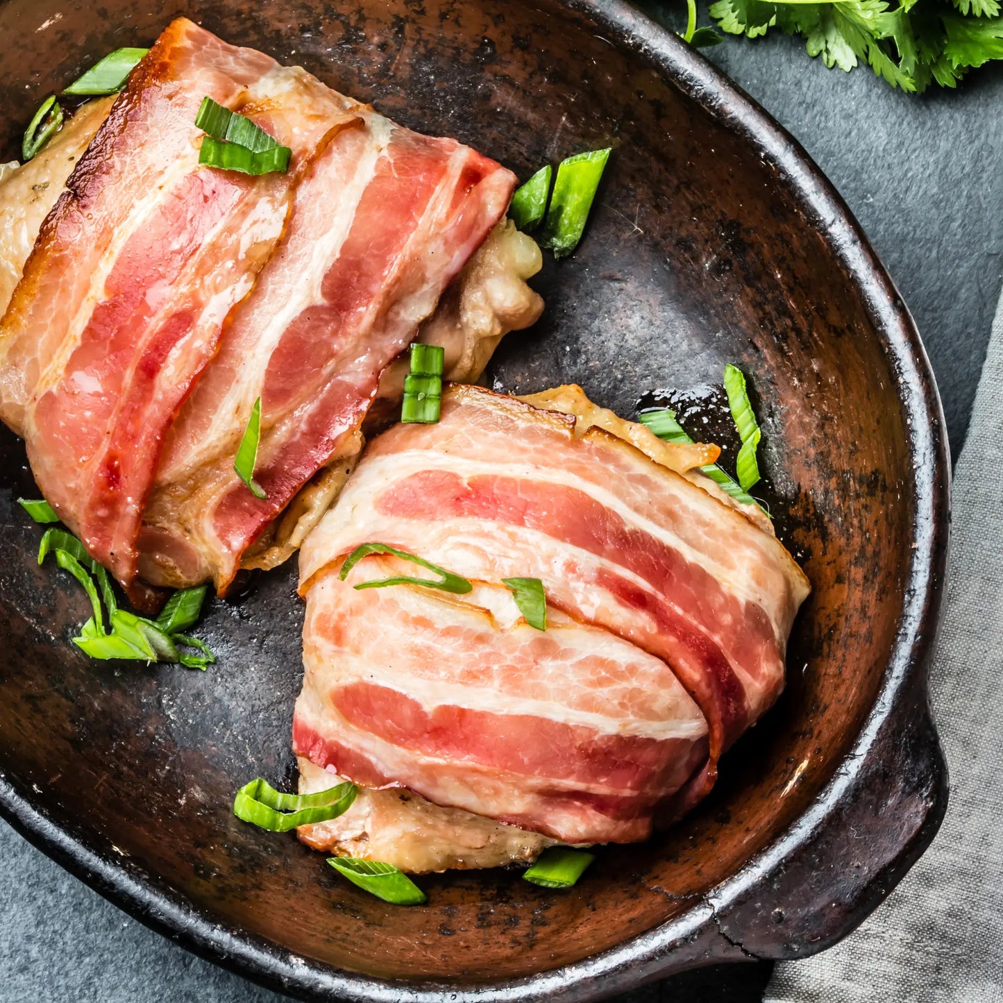 Coq au porc érable et chipotle. Livraison au Québec.