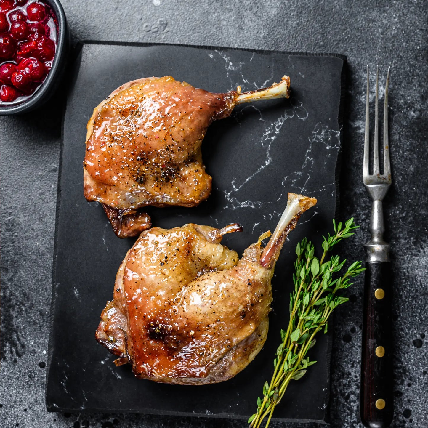 Cuisses de canard confites. Livraison à Québec